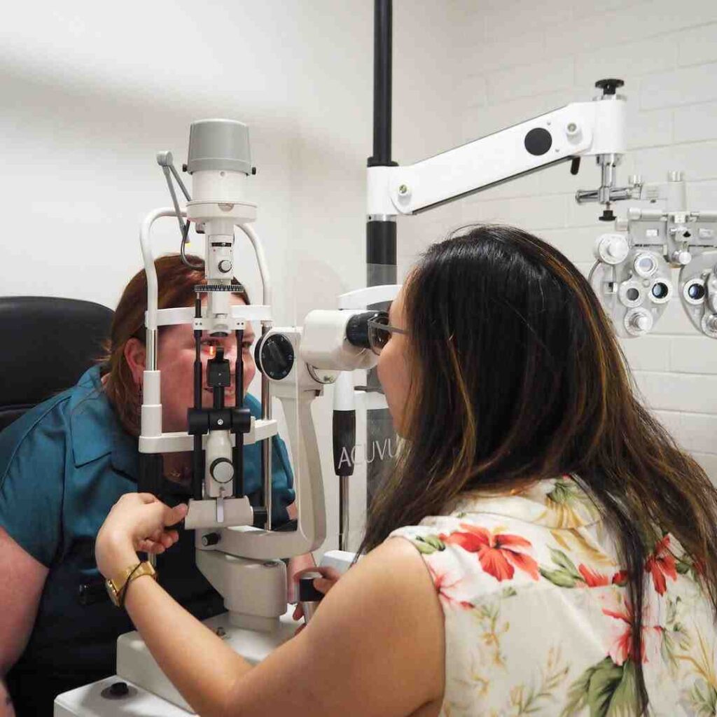 atropine eye drops for myopia in adults